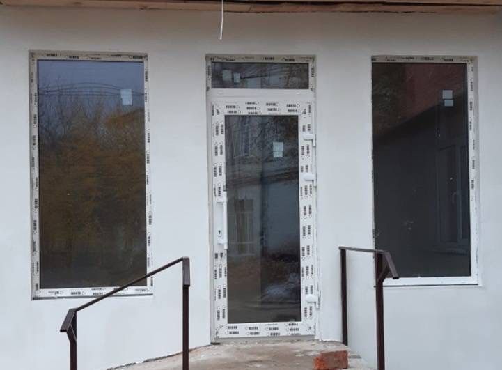 Пластикові вікна і двері