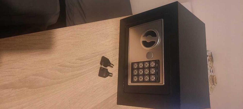 NOWY Sejf Domowy  Z Szyfrem Zamek Elektryczny Pancerny Kasetka Kasa