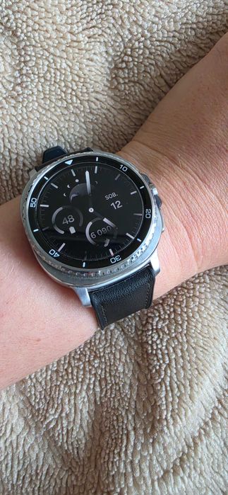 Samsung Watch Classic 8 + Samsung Buds 4 Pro