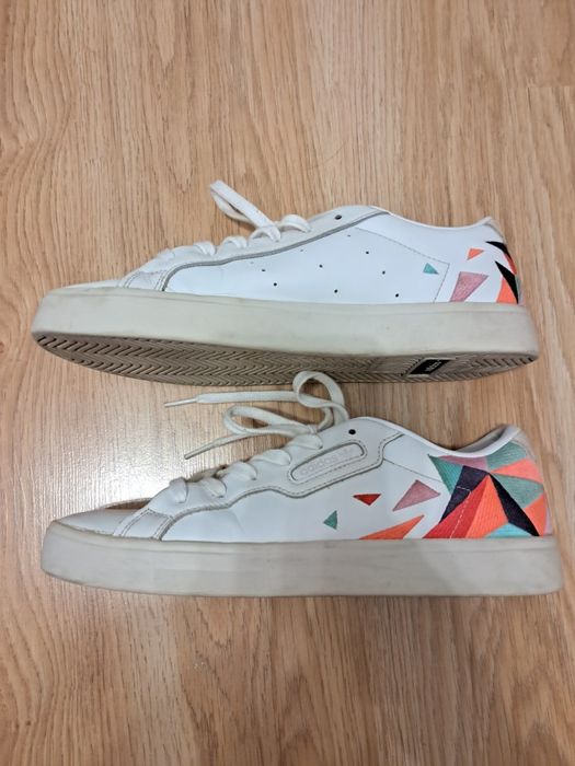 Кросівки adidas р-р 41 шкіра