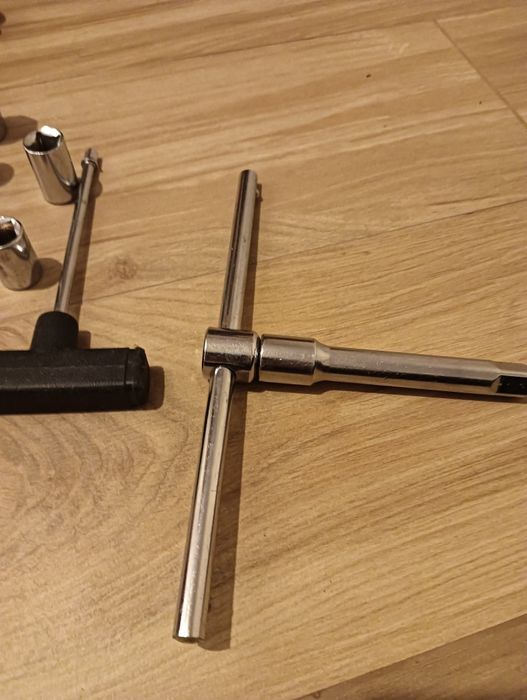 Kit Chaves 25 peças martelo, Maço, Limas Alicates Lixa*