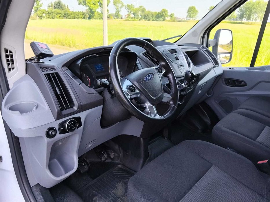 Ford Transit  Chłodnia Izoterma Carrier stan bdb