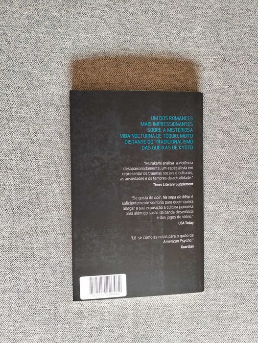 Livro "Na sopa de miso" de Ryu Murakami