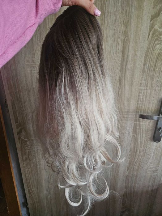 Peruka dluga  blond
