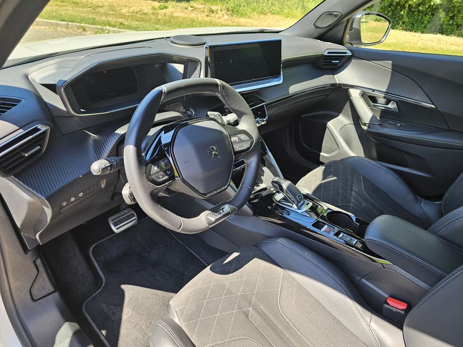 Peugeot 2008 1.2 155cv GT