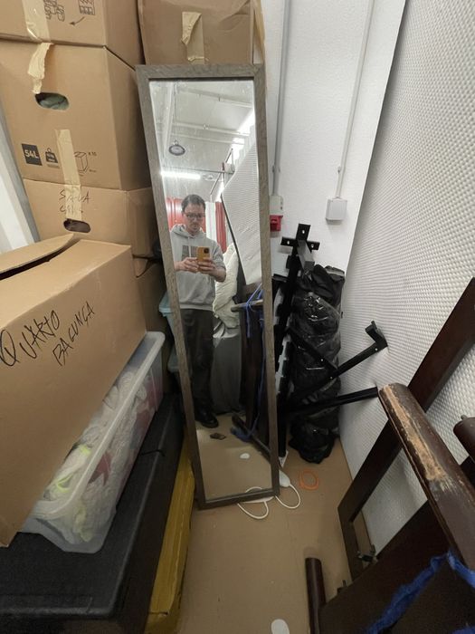 Espelho com pernas64740864905090123