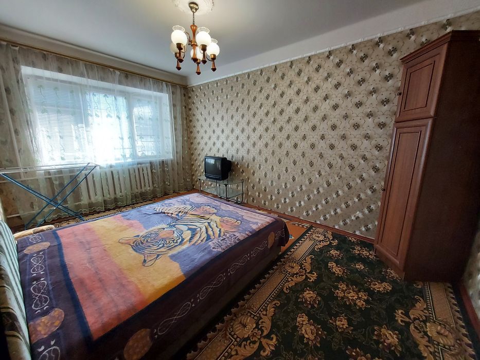 Продаж 2 кімнатної Центр