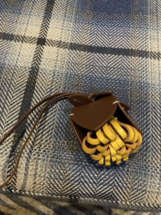 Brelok kwiatek inspiracja Miu Miu skóra naturalna od projektanta