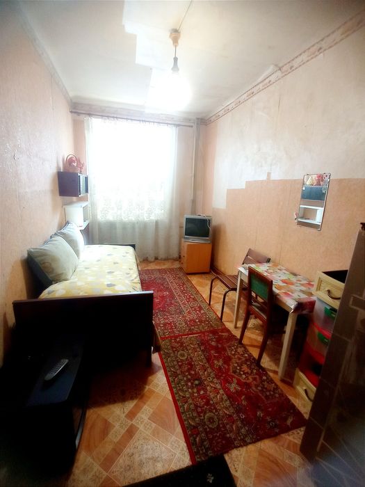 Продажа двухкомнатной гостинки метро Масельского