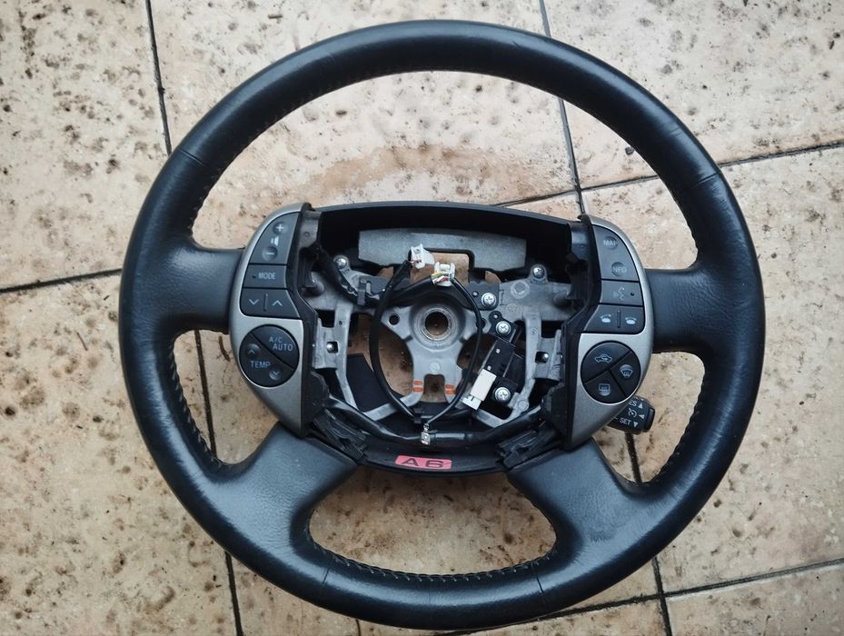 Kierownica Toyota Prius 20