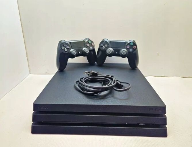 Sprzedam Sony PlayStation 4 PRO