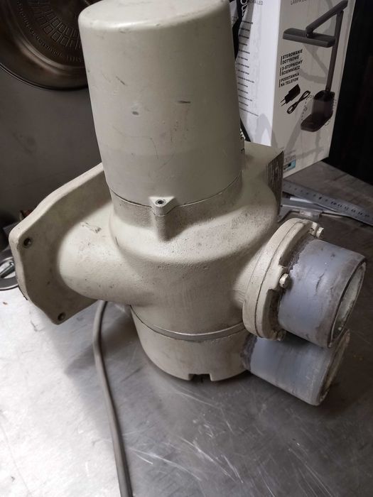 Rewers do pompy bocznokanałowej