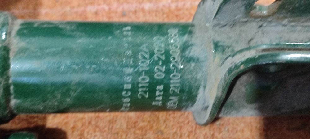 Передние амортизаторы(Стойки) Ваз 2110-2112.Цена за пару.