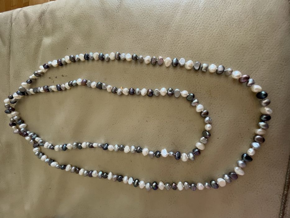 Colar e pulseira Tous de pérolas branco e cinza