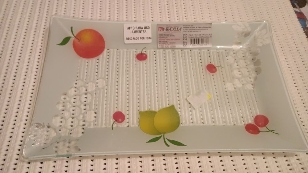 Fruit-patterned glass side table441860205210521600