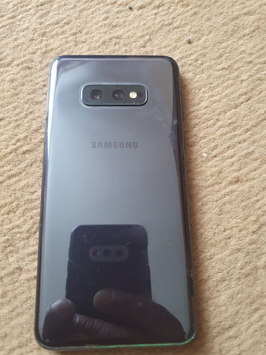 Самсунг s10e 6/128 Хорошее состояние