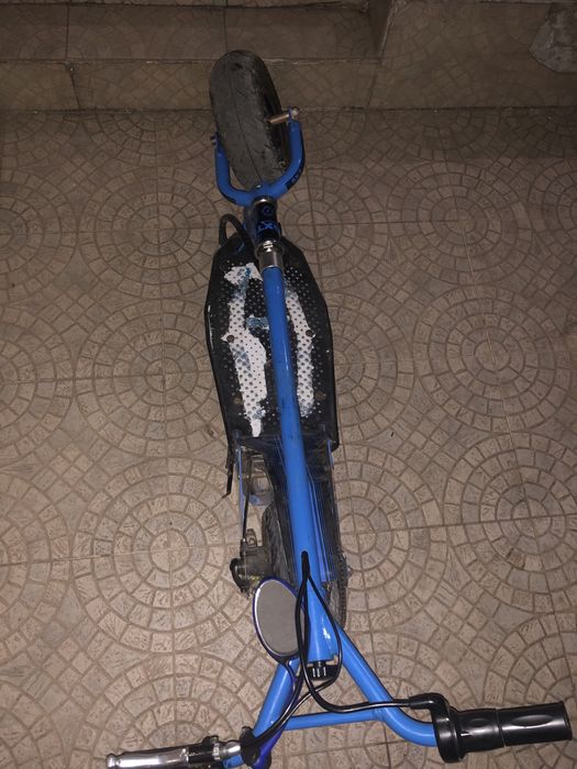 Vendo/troco!!! Trotinete eletrica com banco, e de facil transporte