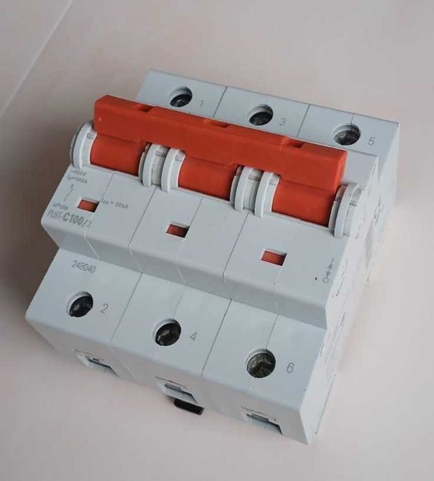 Автоматичний вимикач 3/100A EATON ( Moeller)