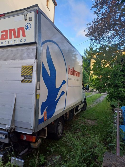 Renault Master  kontener z windą
