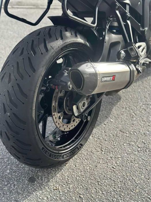 BMW S1000XR Rebaixada Wilbers GPS Topcase Escape