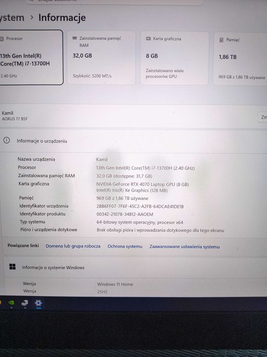 Laptop gamingowy 17 cali RTX 4070 AORUS 17