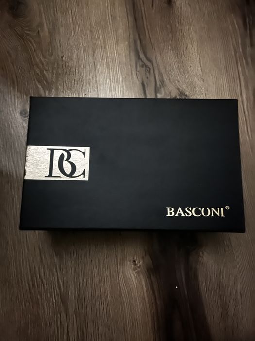 Жіноче взуття замша бренд.