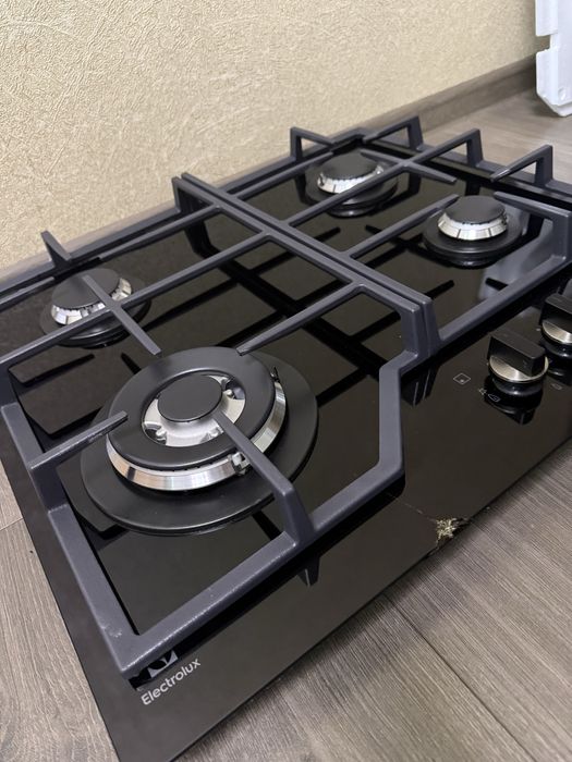 Продам Варочную поверхность ELECTROLUX