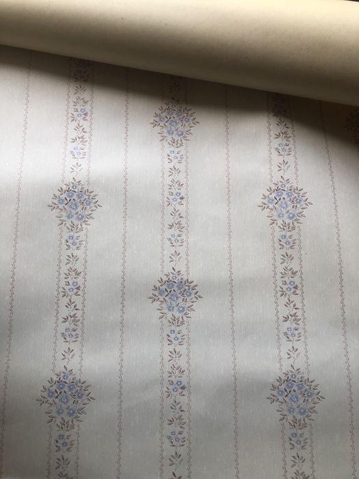 Бумажные обои времен советского союза в стиле прованс