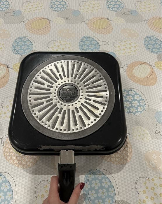 Frigideira preta (indução)