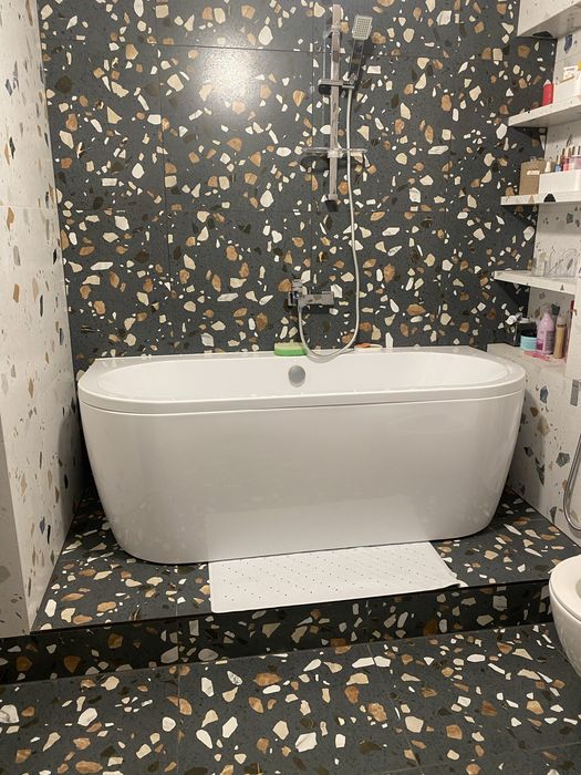 Сдам 1-квартиру студию посуточно левый берег