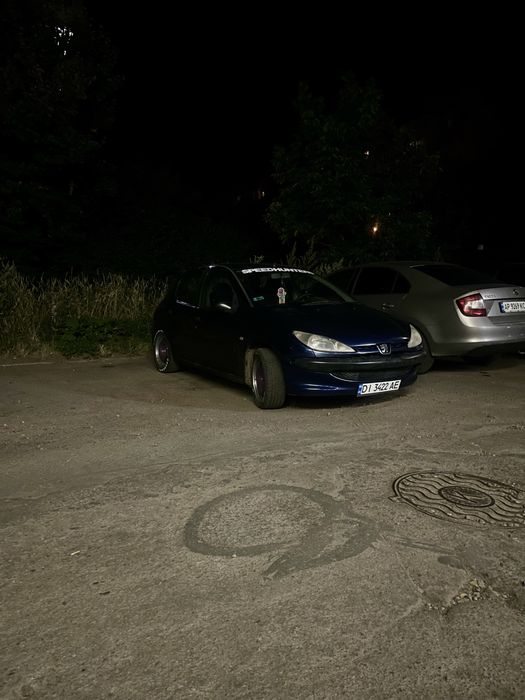 Peugeot 206 1.1 Бенз