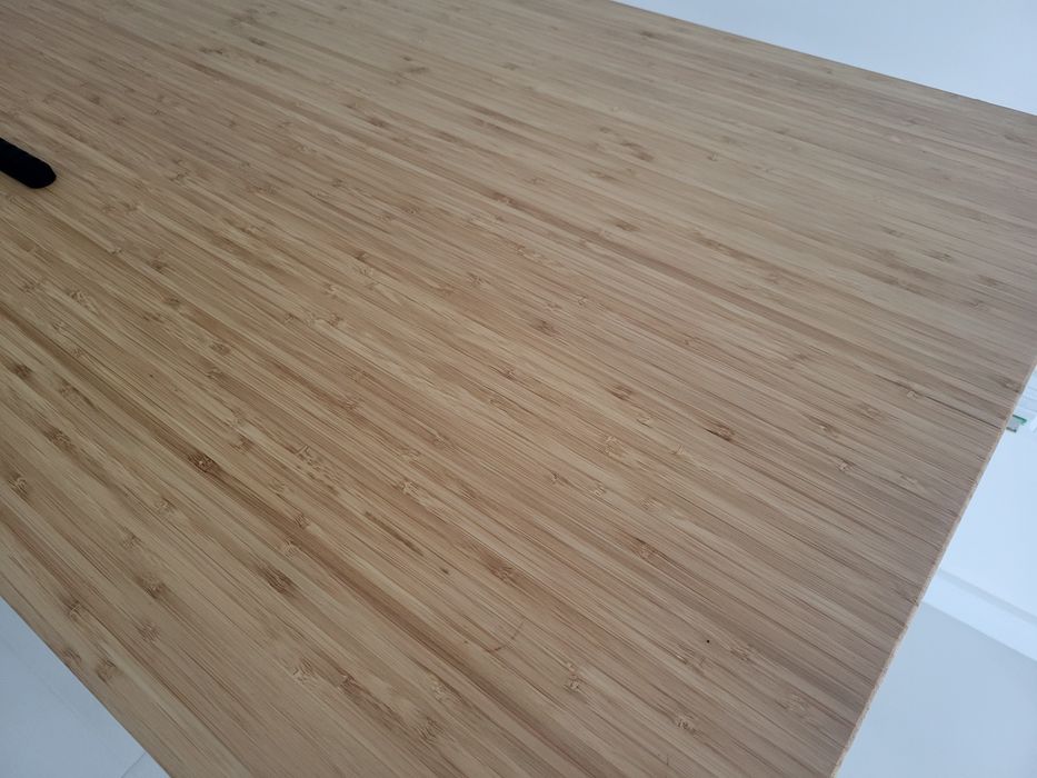 Secretaria com ou sem pés