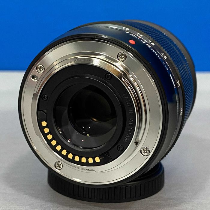 OM System M.Zuiko Digital ED 12-45mm f/4 PRO (NOVA)