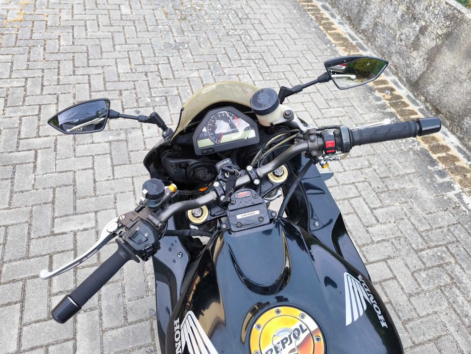 Honda  CBR 1000 RR 2004