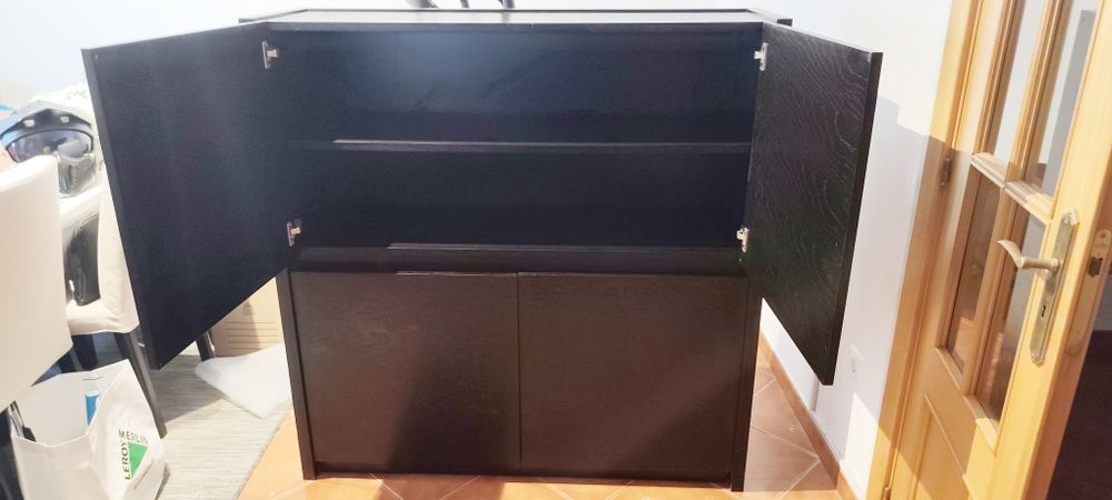 Aparador Alto / Móvel Bar Moveme (Preto) – Excelente Estado