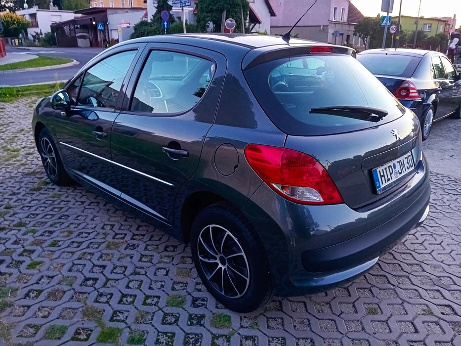 Peugeot 207 207 1.6HDI 124 tys km klima z DE zobacz