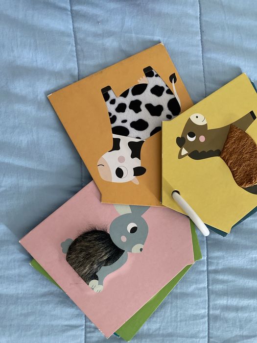 Livro sensorial bebé animais