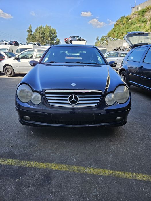 Mercedes-Benz Sport Coupé 2.0 Kompressor de 2002 para peças