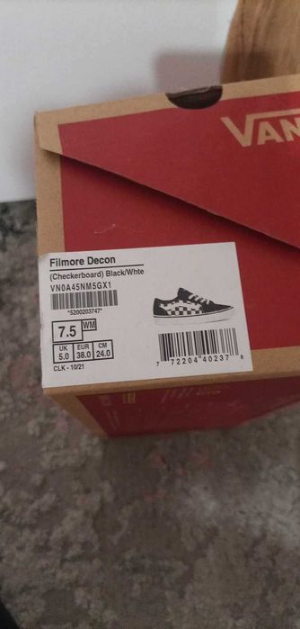 Buty vans w kratkę