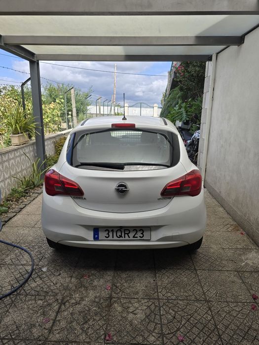 Corsa E para peças