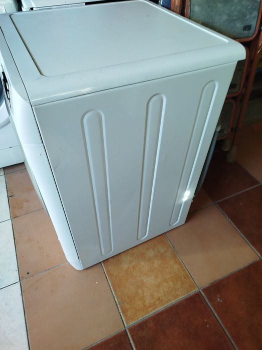 Máquina de lavar roupa Indesit 8kg