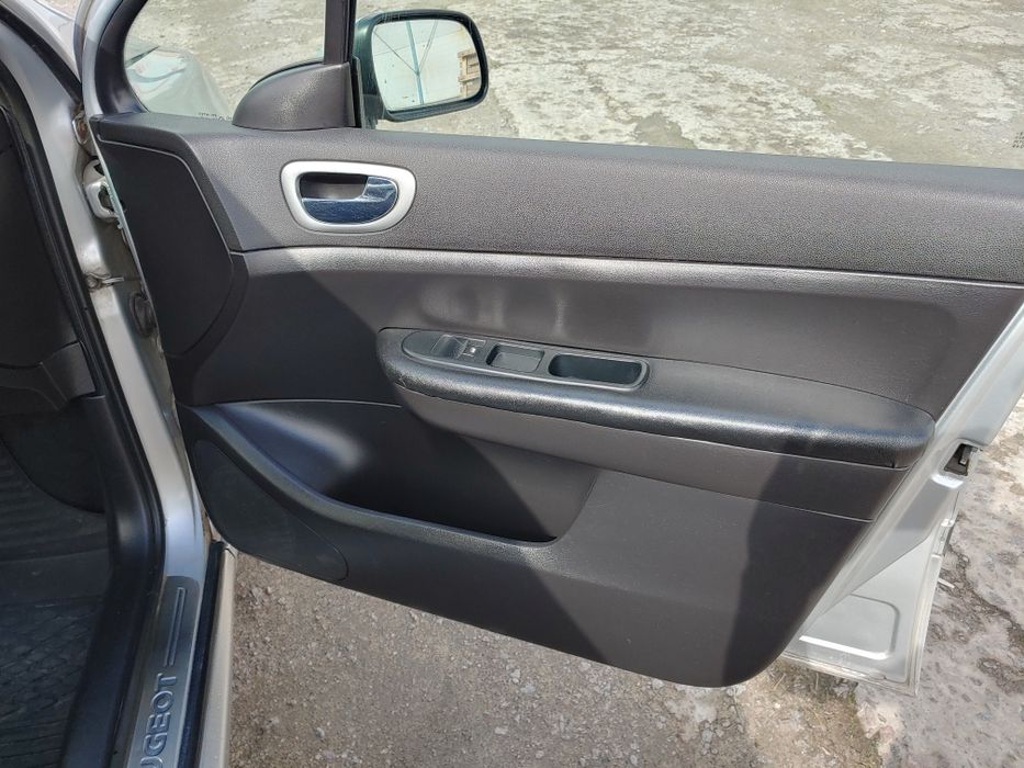Продажться пежо 307 автомат