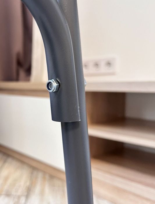 11) Туалет-стілець для періоду реабілітації регульванний