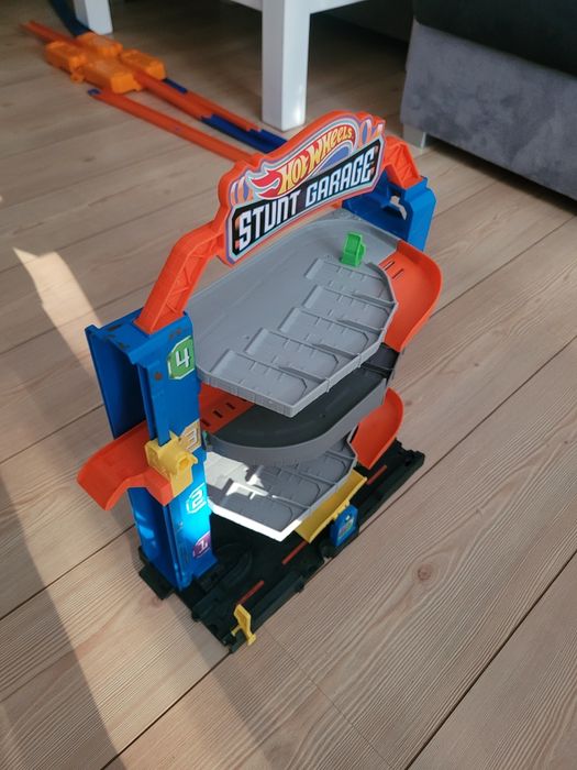 Garaż hot wheels