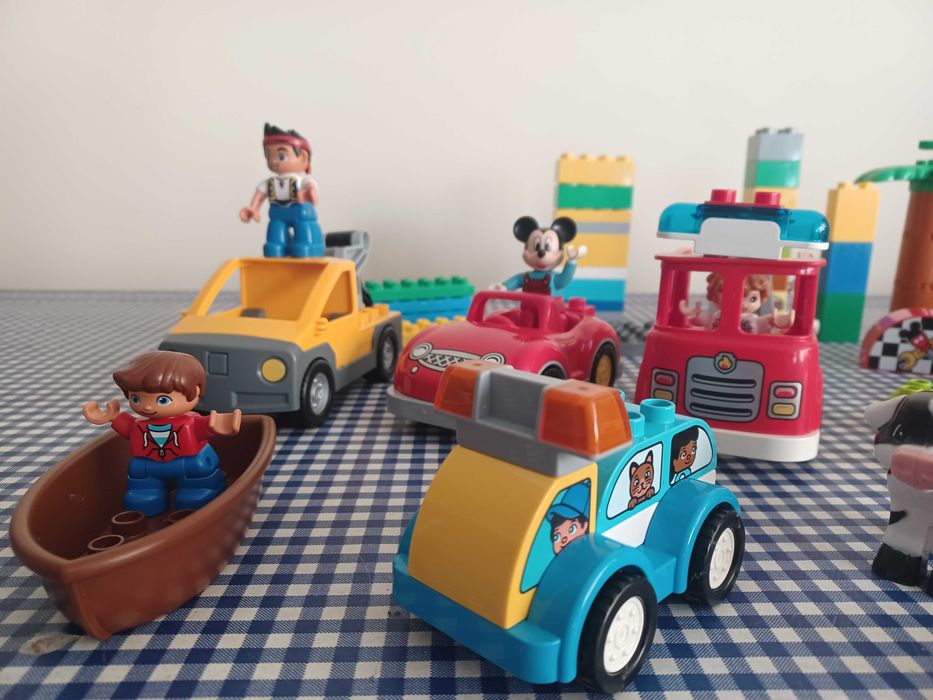 Legos infantis variados