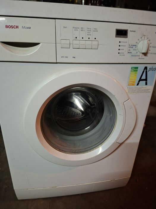 Pralka Bosch sprawna.