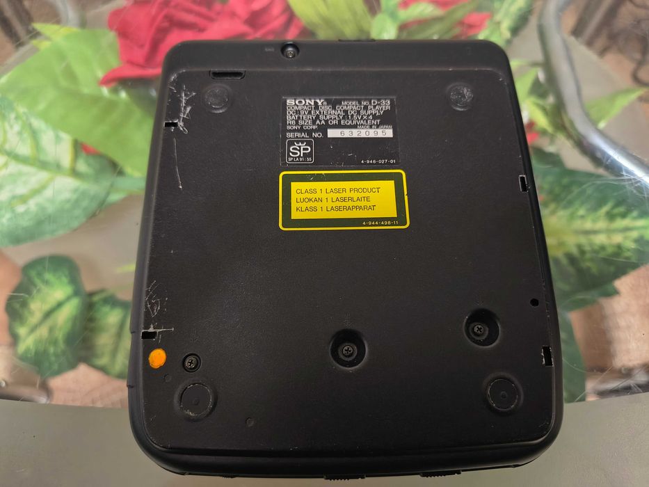CD плеер SONY D-33 Discman made in Japan /Дефект/