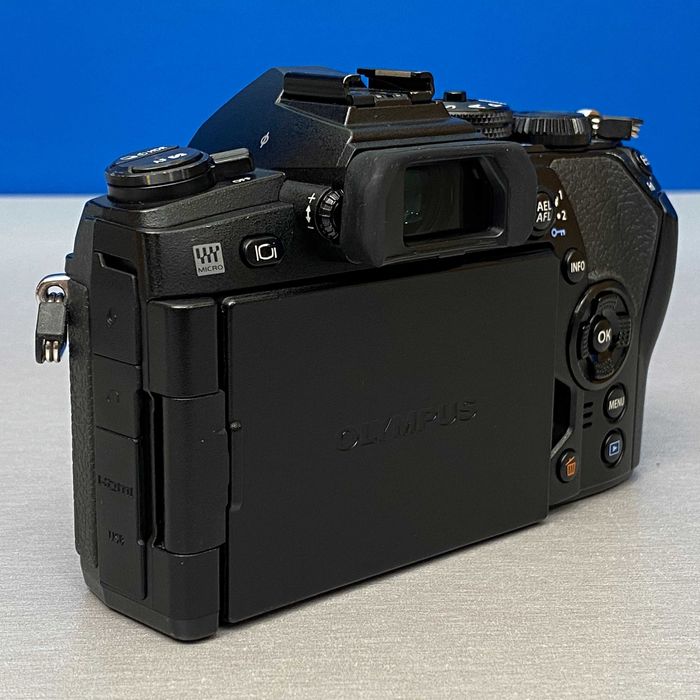 Olympus OM-D E-M1 Mark II (Corpo) - 20.4MP