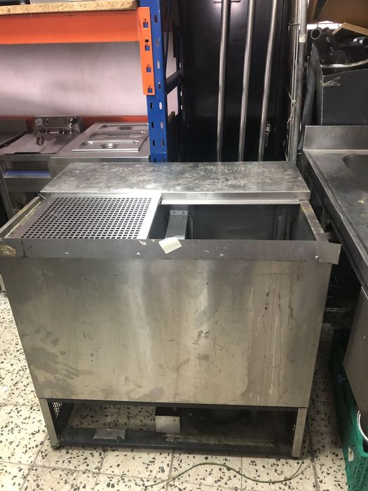 Bancada de frio p bebidas , massas ou outros alimentos