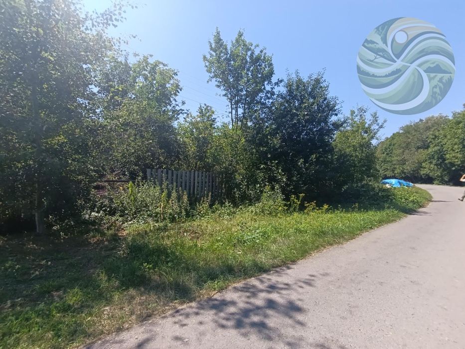 Ділянка в с.Чукалівка 16 сот з недобудовою
